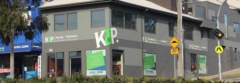 Cnr Young & Playne Streets